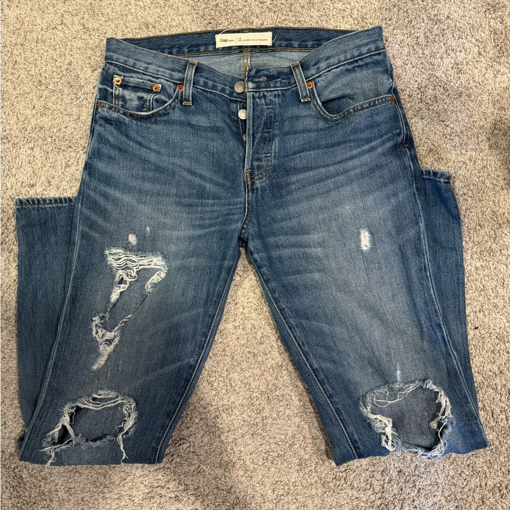 GAP relaxed boyfriend jeans, size 26